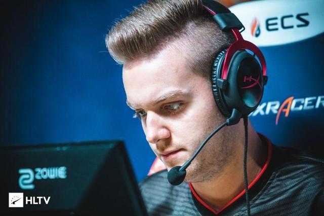 效仿Ti指南？传奇杯总奖金为基础228w+官方直播间礼物收益66.66%